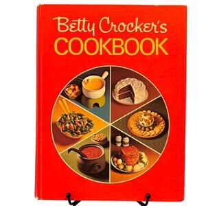 VTG 1972 Betty Crocker's Cookbook Red Hardcover, 1600 Recipes, Classic